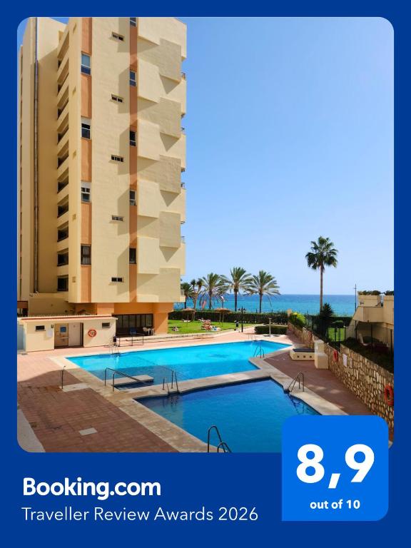 Sea View 2BR Beachfront & Cozy Balcony Marbella