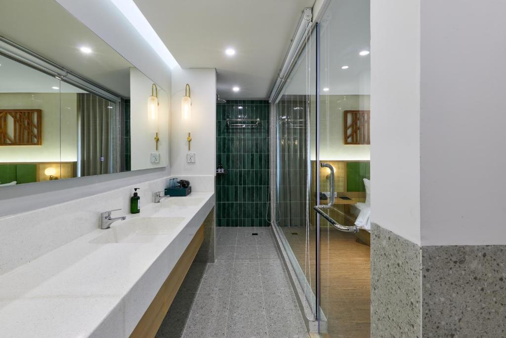 Suite Nhìn Ra Thành Phố