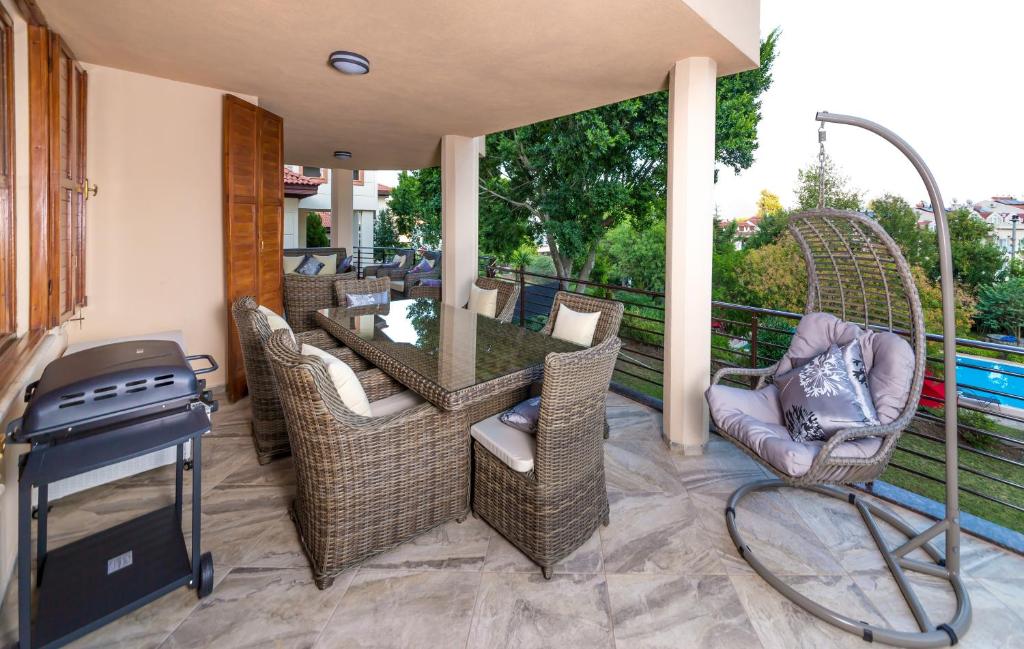 Bazén v ubytování Marmaris Holiday Villas nebo v jeho okolí