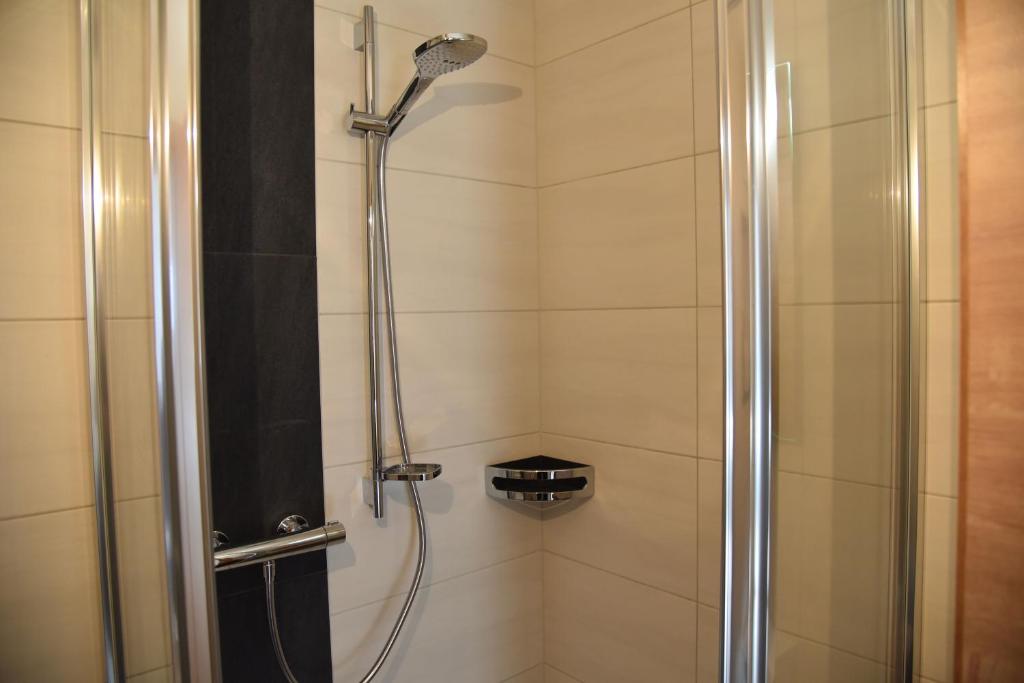 Sunseitn Apartments - 9