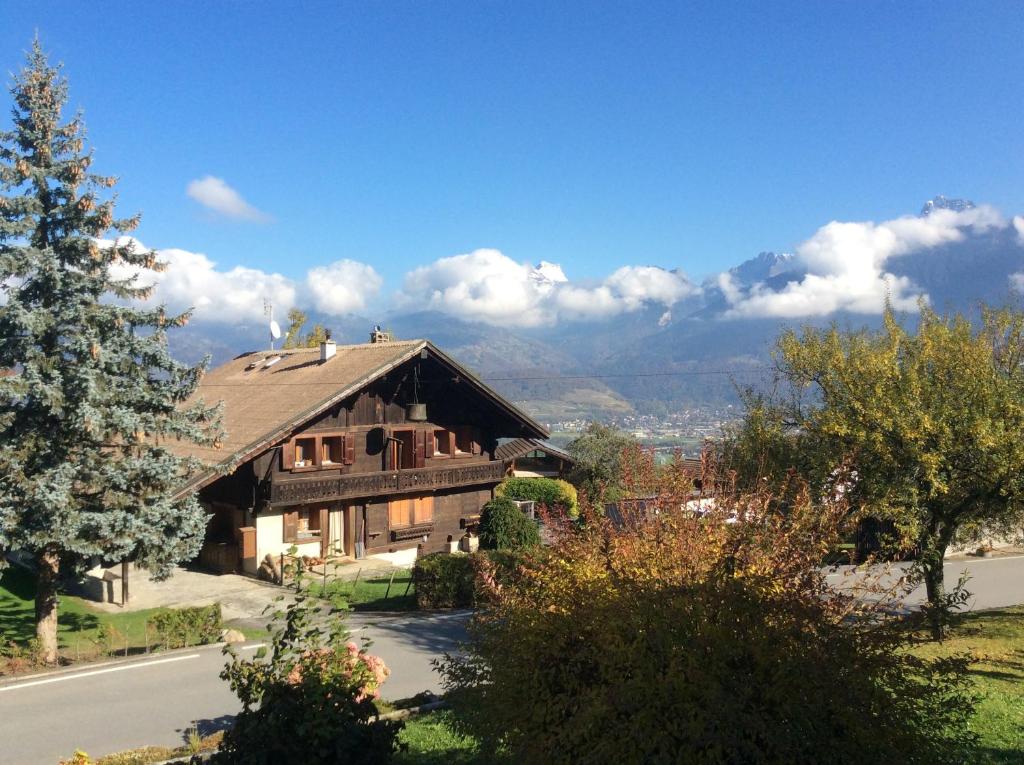 Nespecifikovaný výhled na hory nebo výhled na hory při pohledu z bed and breakfast