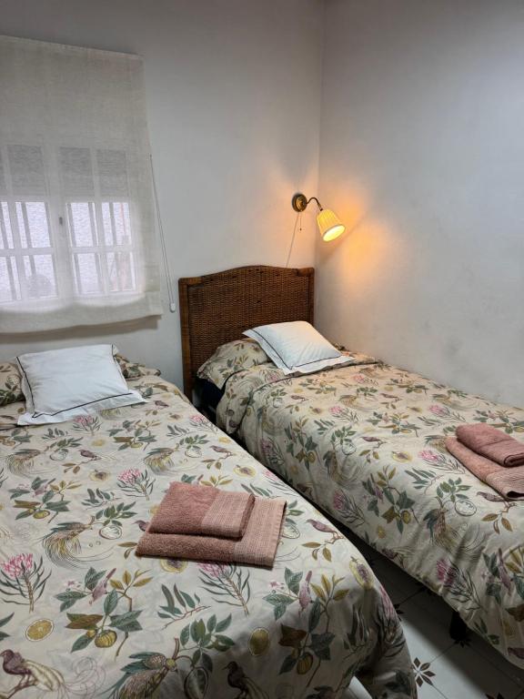 Gran casa con balcón para grupos en centro histórico - Huis Met Vier Slaapkamers
