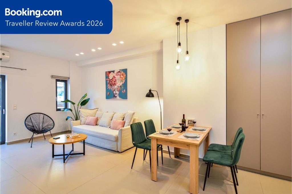 Alex Downtown Holiday Apartment