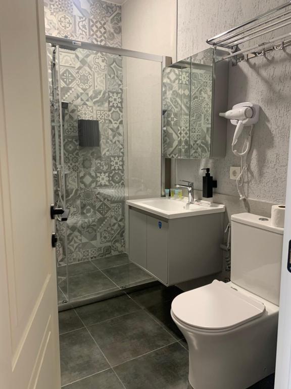 امکانات Seven Rooms Hotel - تصویر ۴