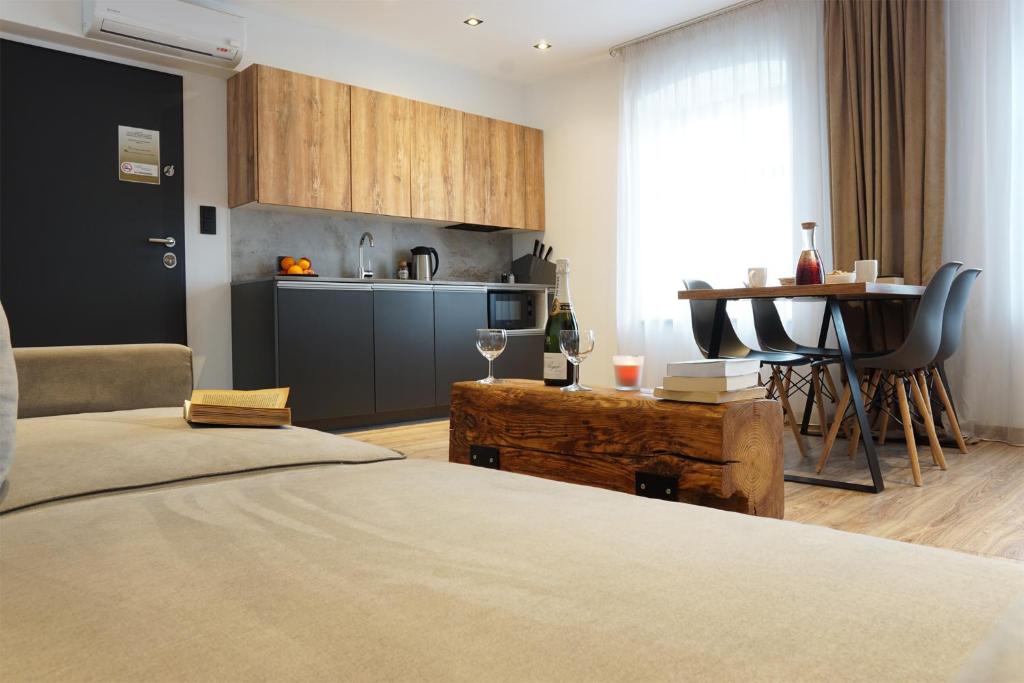 Kamienica Na Nowo Apartamenty Warszawska - 11