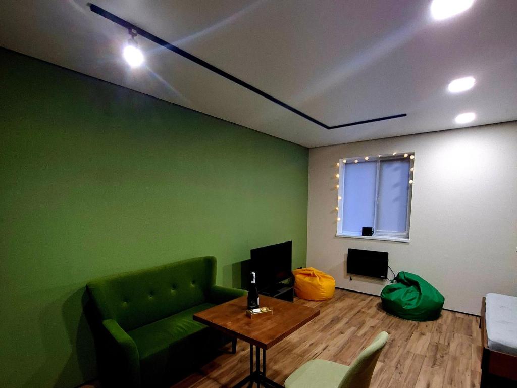 Green house в центрі міста photo