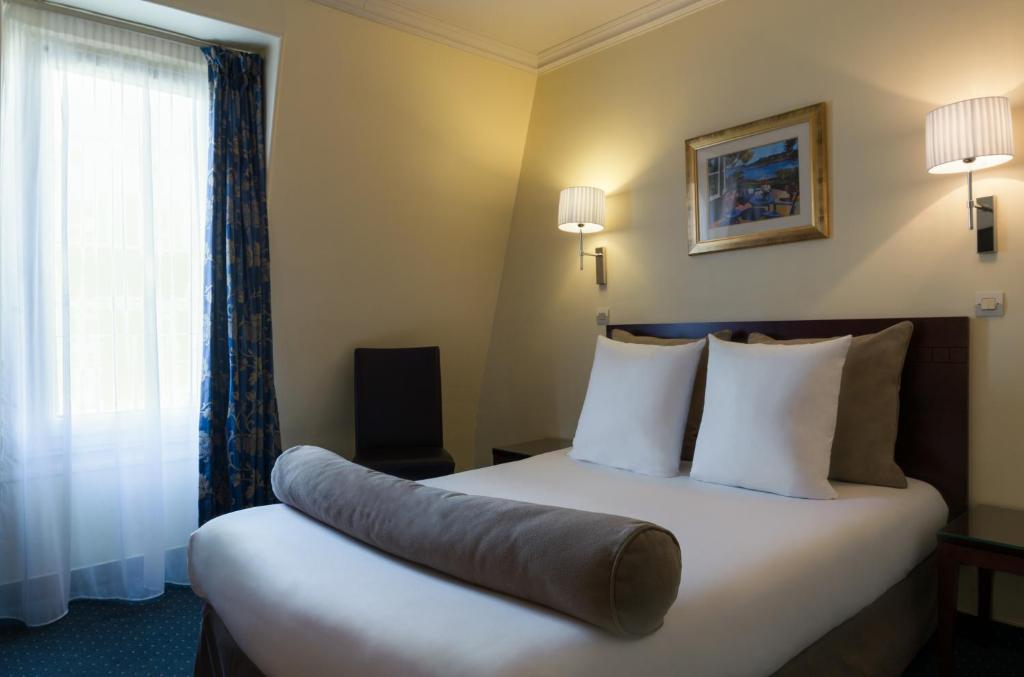 Hotel Saint Cyr Etoile - Resim 38