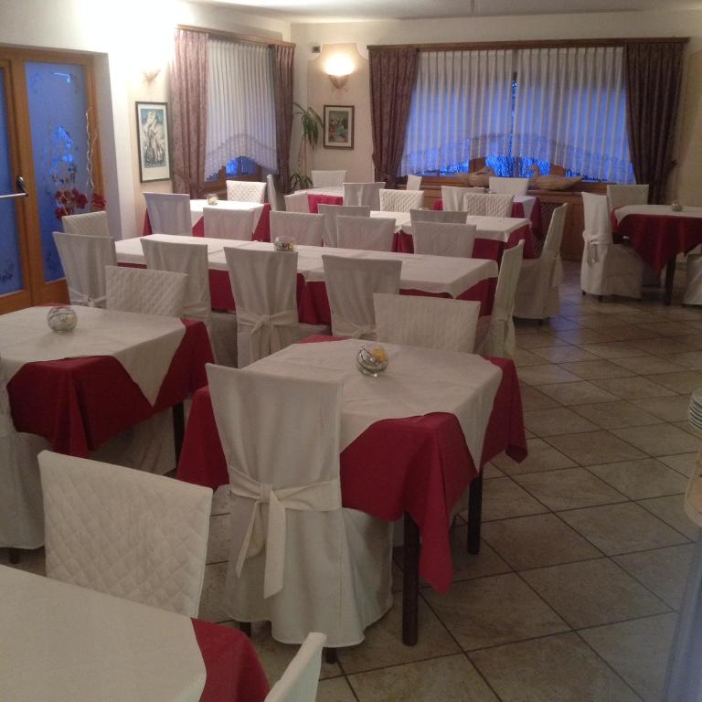 Restaurace v ubytování Hotel Villanova