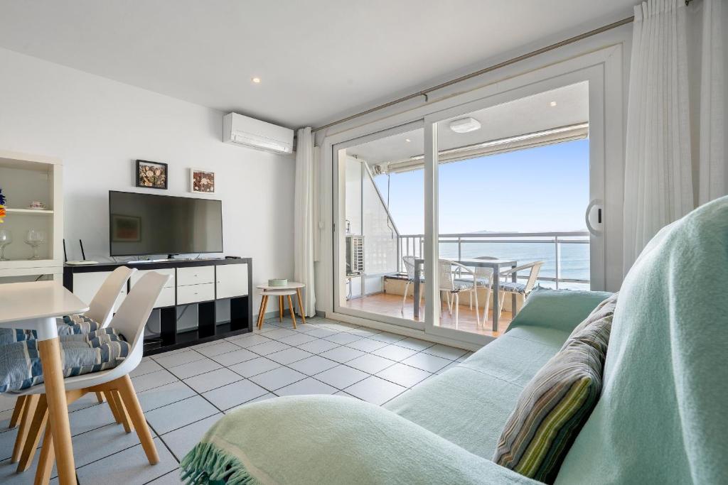 Hauzify I Apartament Girasol