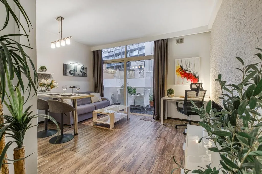 St Julians Studio 404 Near Beach and Paceville