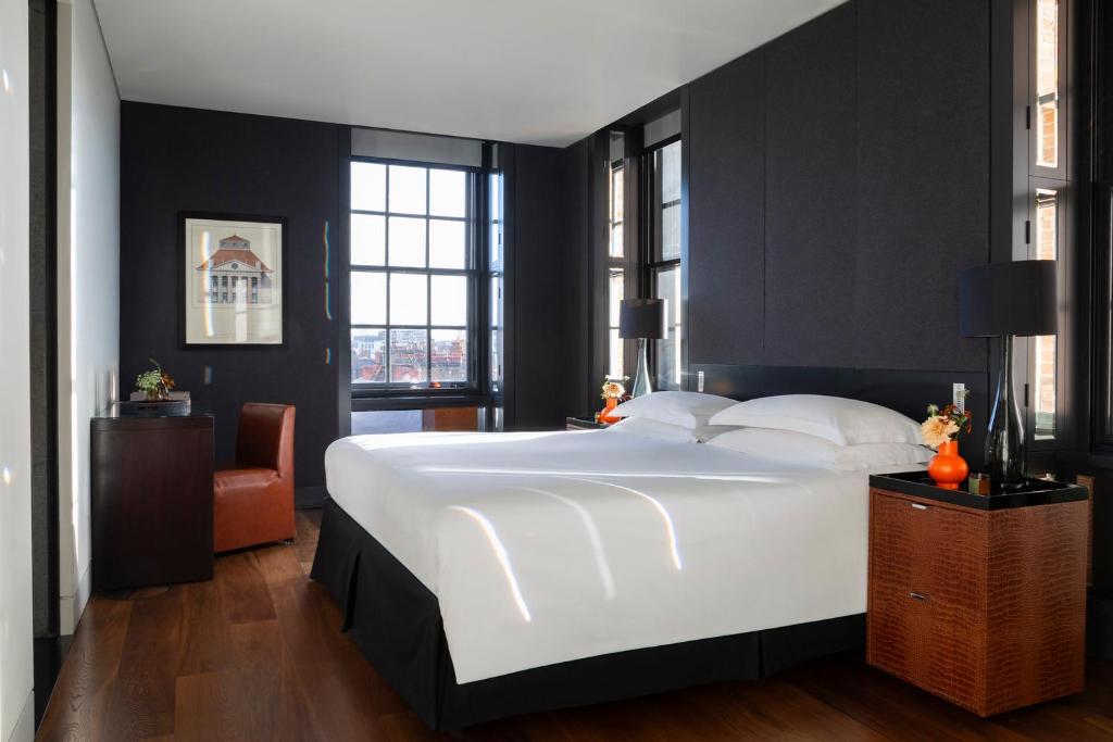 Grosvenor House Suites