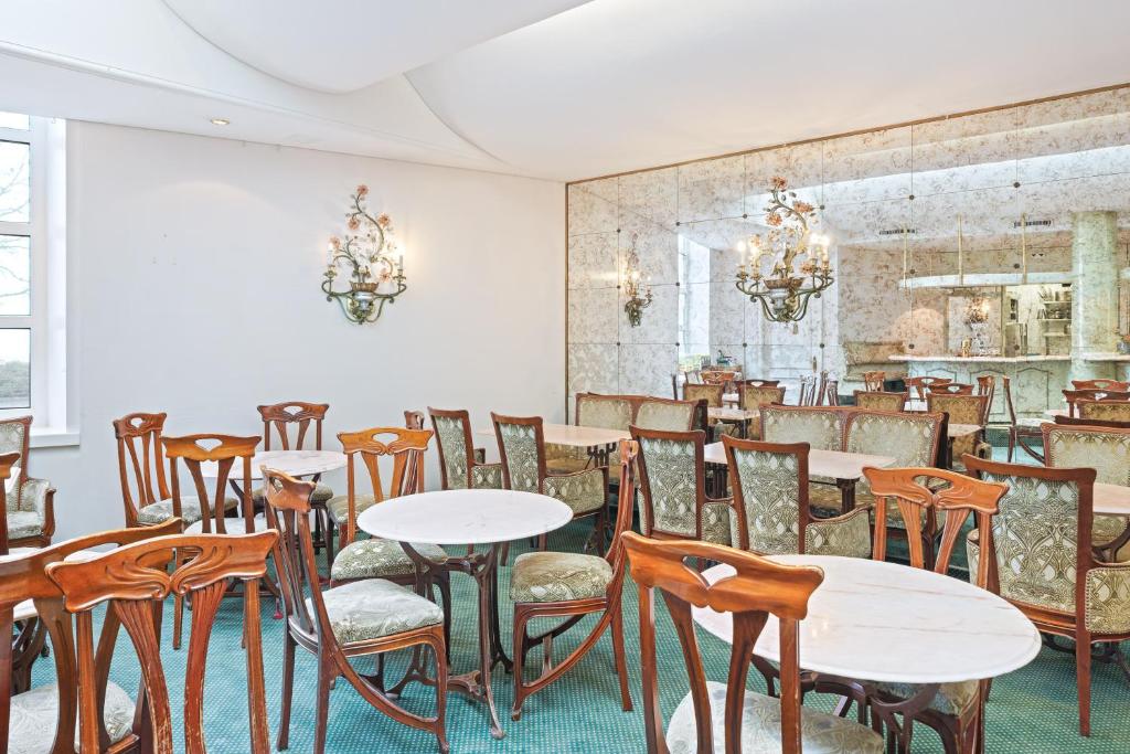 En restaurant eller et andet spisested på Hotel Mozart