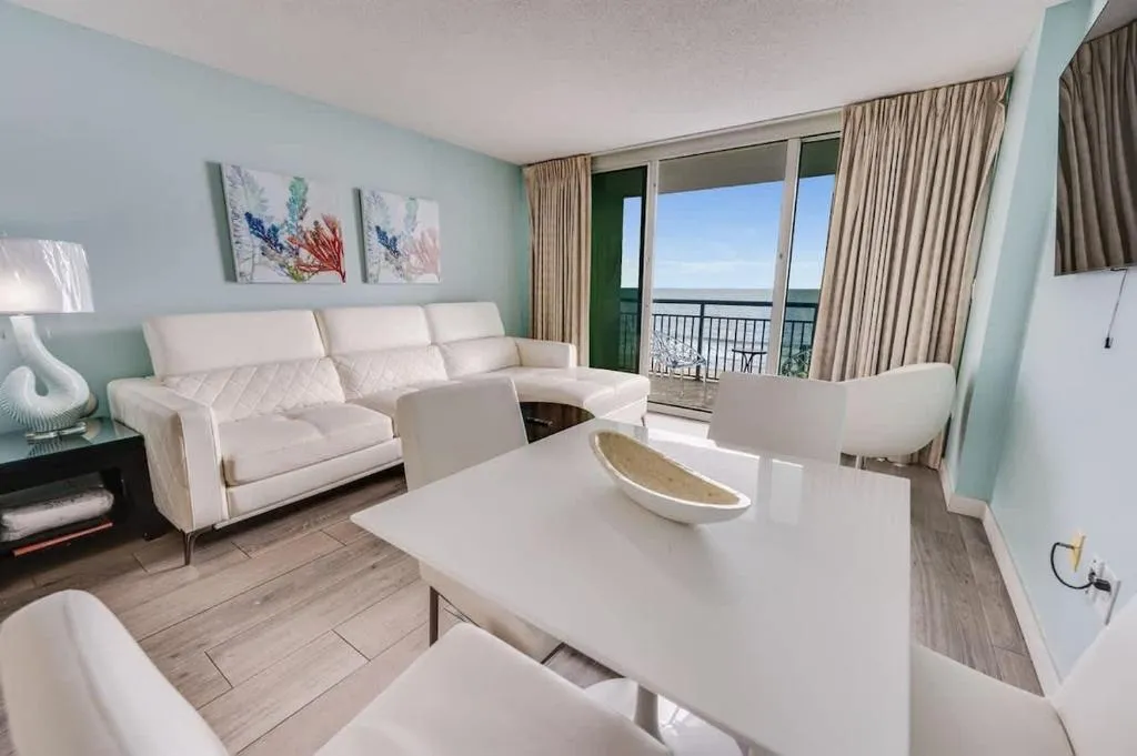 Low Floor,Modern Building, Pools Direct Oceanfront