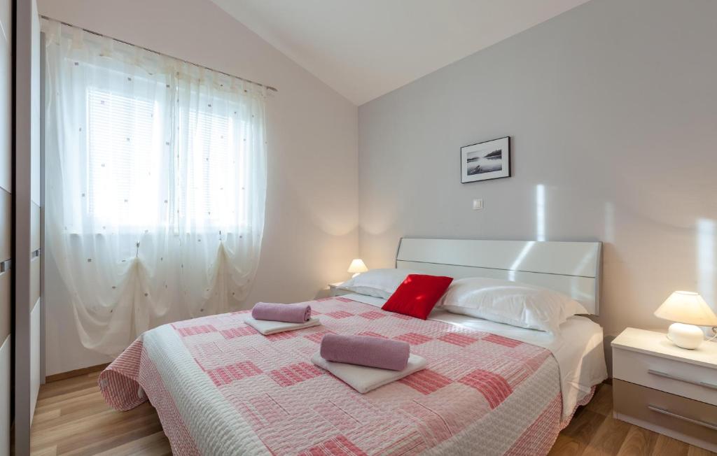 Apartment Davor & Davorka, Marina, Croatia - Booking.com