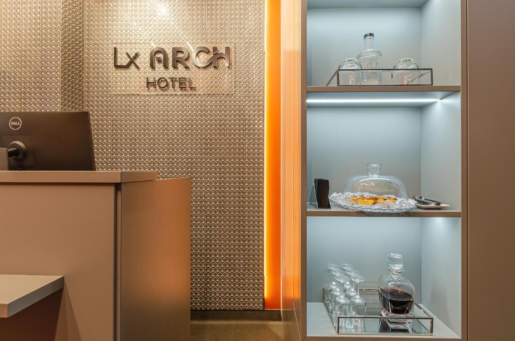 LX Arch Hotel - 17