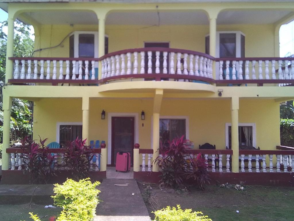 Reach For The Islands