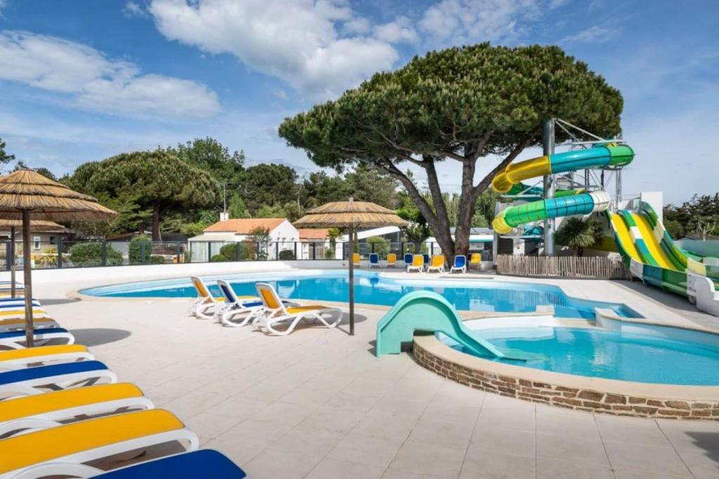 Camping 4 étoiles - Piscine - ccbedhb