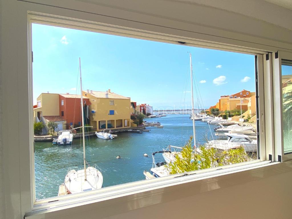 Appartement sur la marina 6 PISCINES