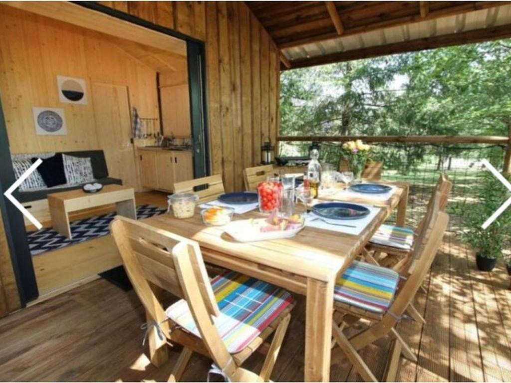 Chalet sur pilotis avec terrasse pour 4 personnes - API-1-52-496