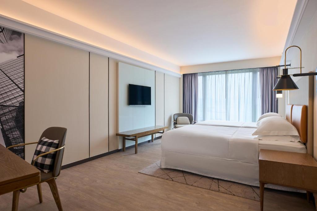 Sheraton Hong Kong Hotel & Towers