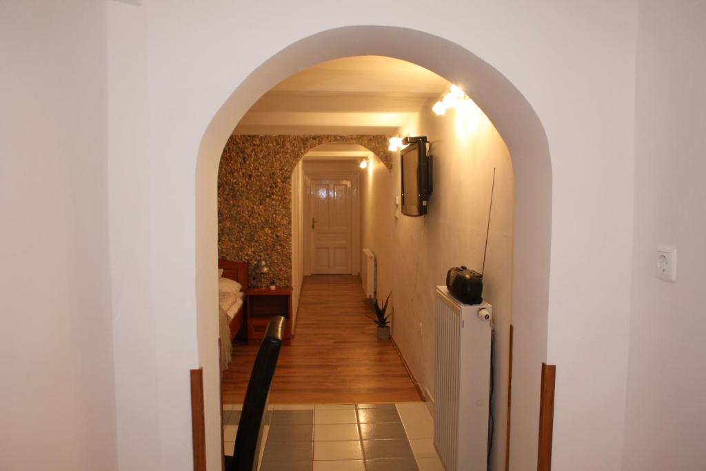 Zdjęcie z galerii obiektu Belváros Anna-kuti Apartman w Segedynie