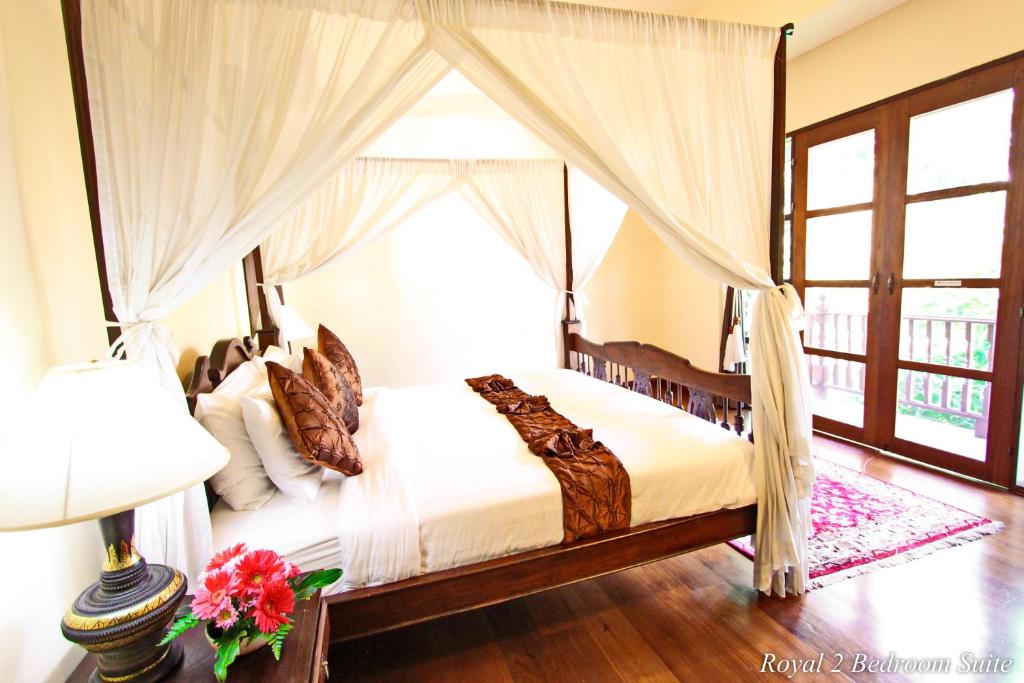 
Royal Two-Bedroom Suite with Spa Bath
