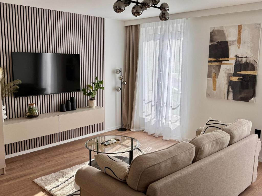 Beautiful, brand new apartment in the center