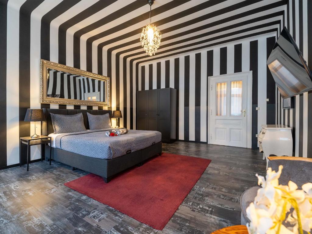 Apartment for 2 near Karlskirche & U4 Metro