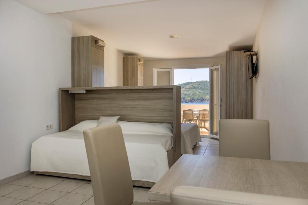 Hôtel et Résidence Ta Kladia - Omigna - 8