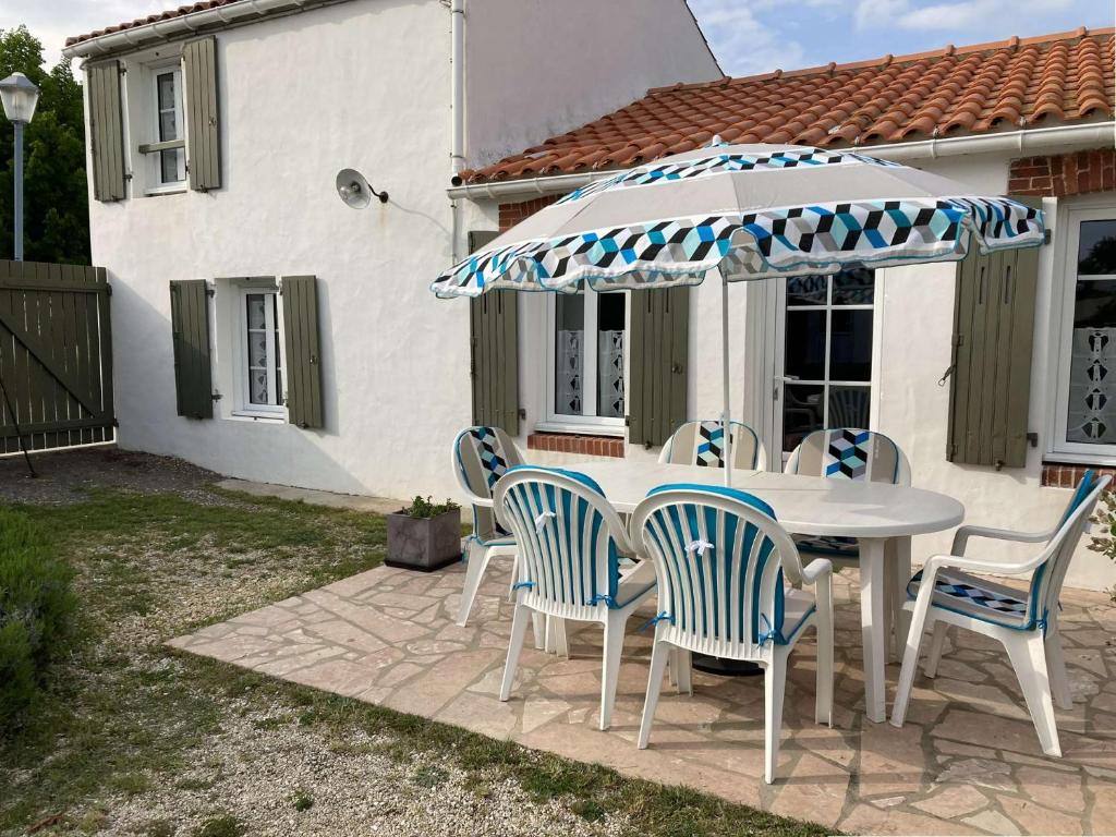 EP000-029 Mais 3 pièces et annexe- 6 couchages - L'EPINE