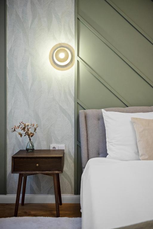 Schönbrunn Maison - Boutique 2 BR Residence in Viennas Greenest Quarter - by 4ty3 Apartments