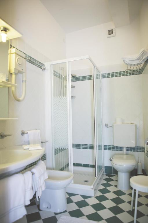 Koupelna v ubytování Hotel Splendid