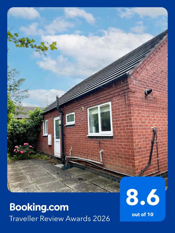 Family Bungalow sleeps 4 - Housity