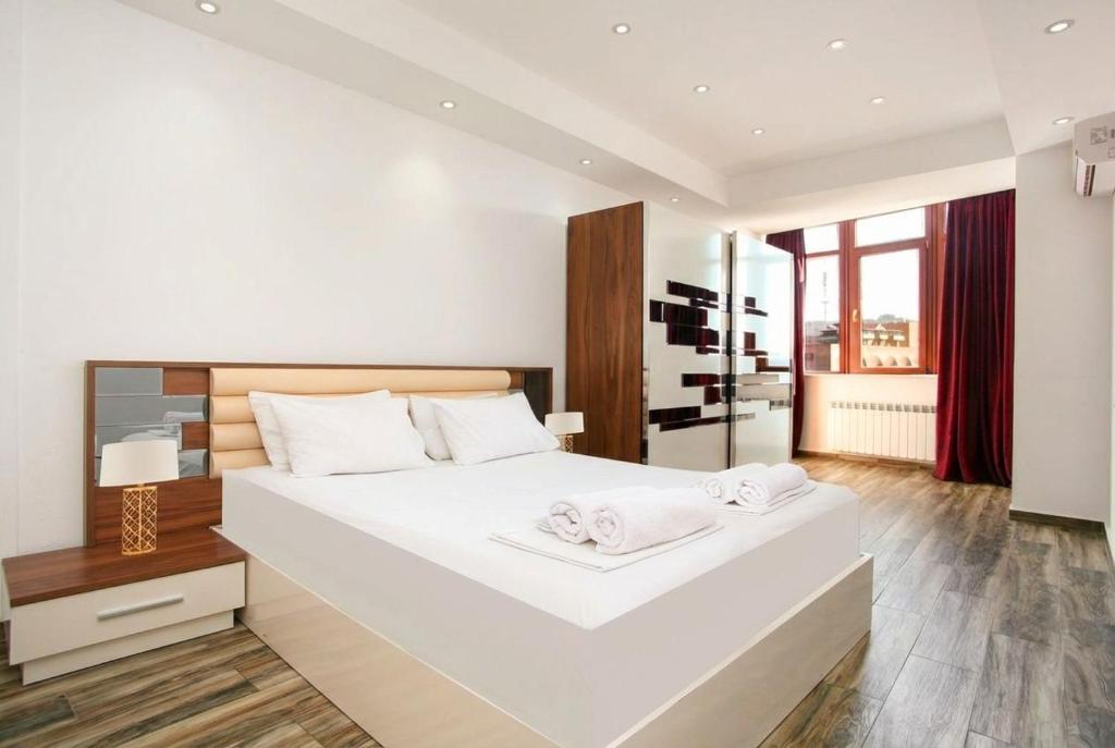تصویر اتاق‌های Super Central! Modern Apartments! New Building in Republic Square - تصویر ۲