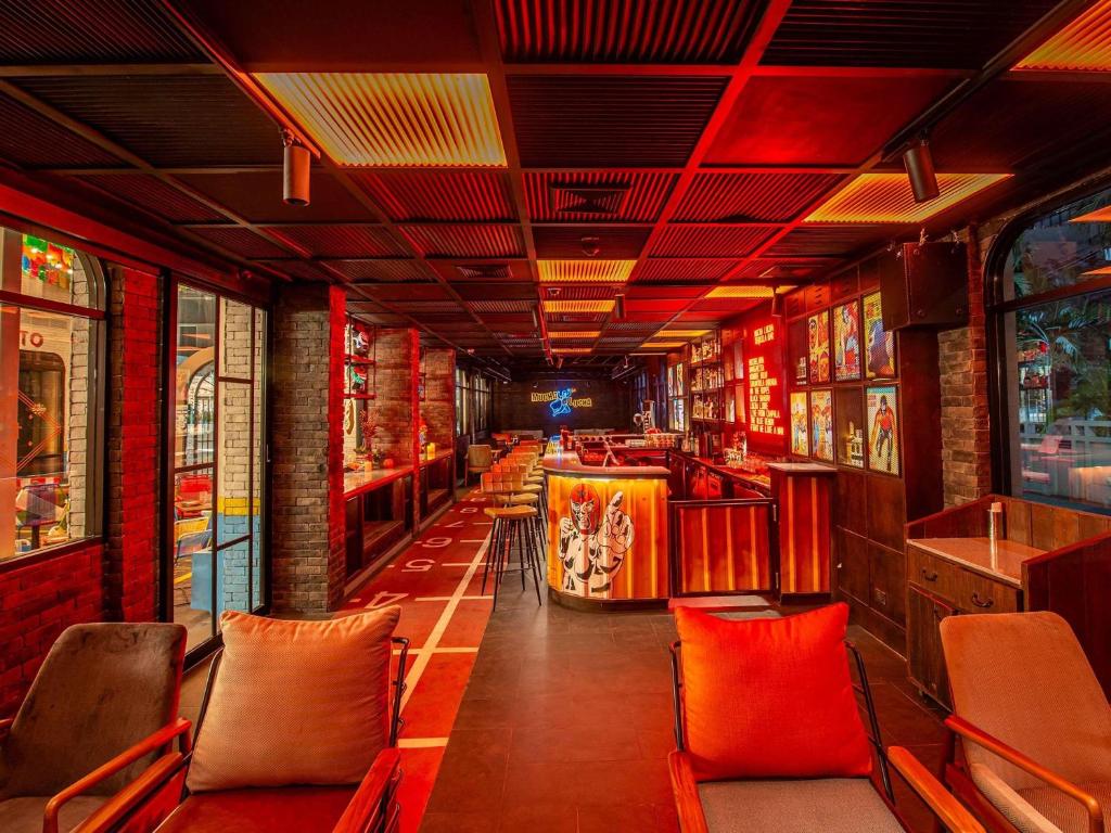 Novotel Living Bangkok Sukhumvit Legacy photo