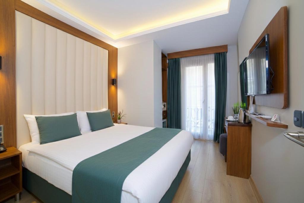 Hotel Black Tulip - 1