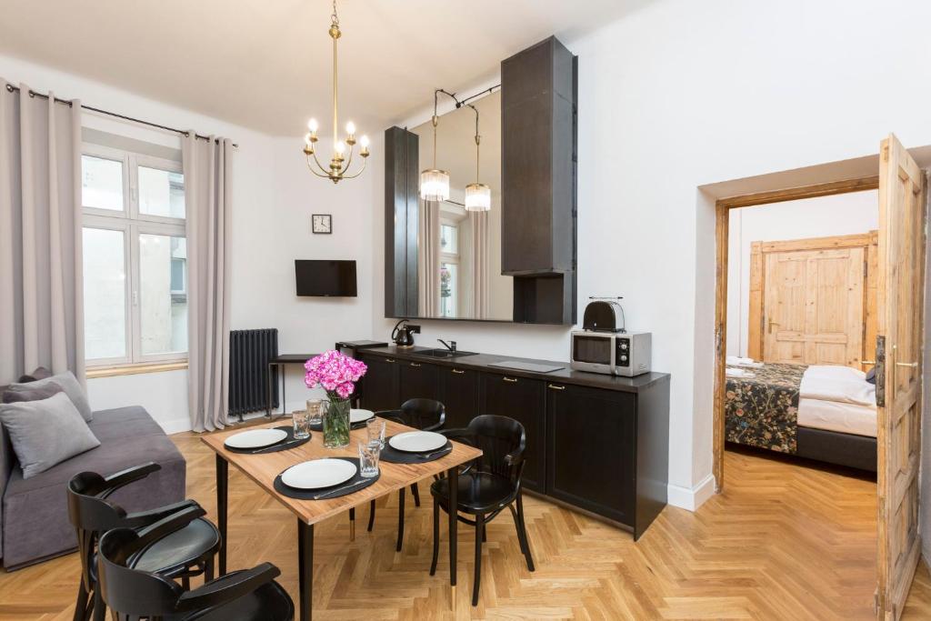 Antique Apartments Plac Szczepanski - Resim 31