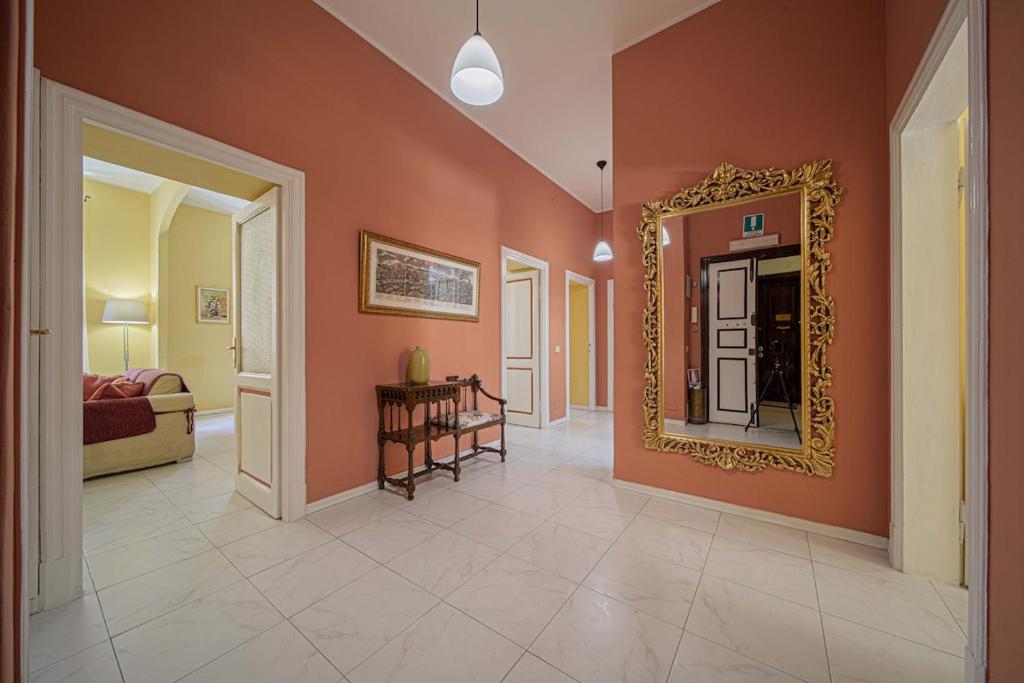 Colosseum View 2BR Apartment Sleeps 6