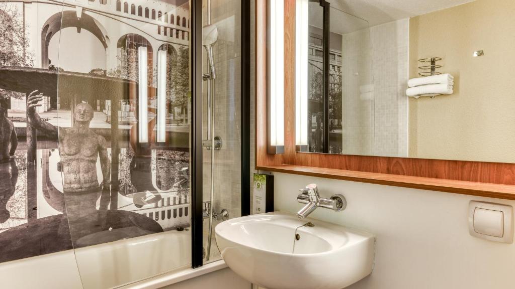 Campanile Biarritz - Standard Twin Room