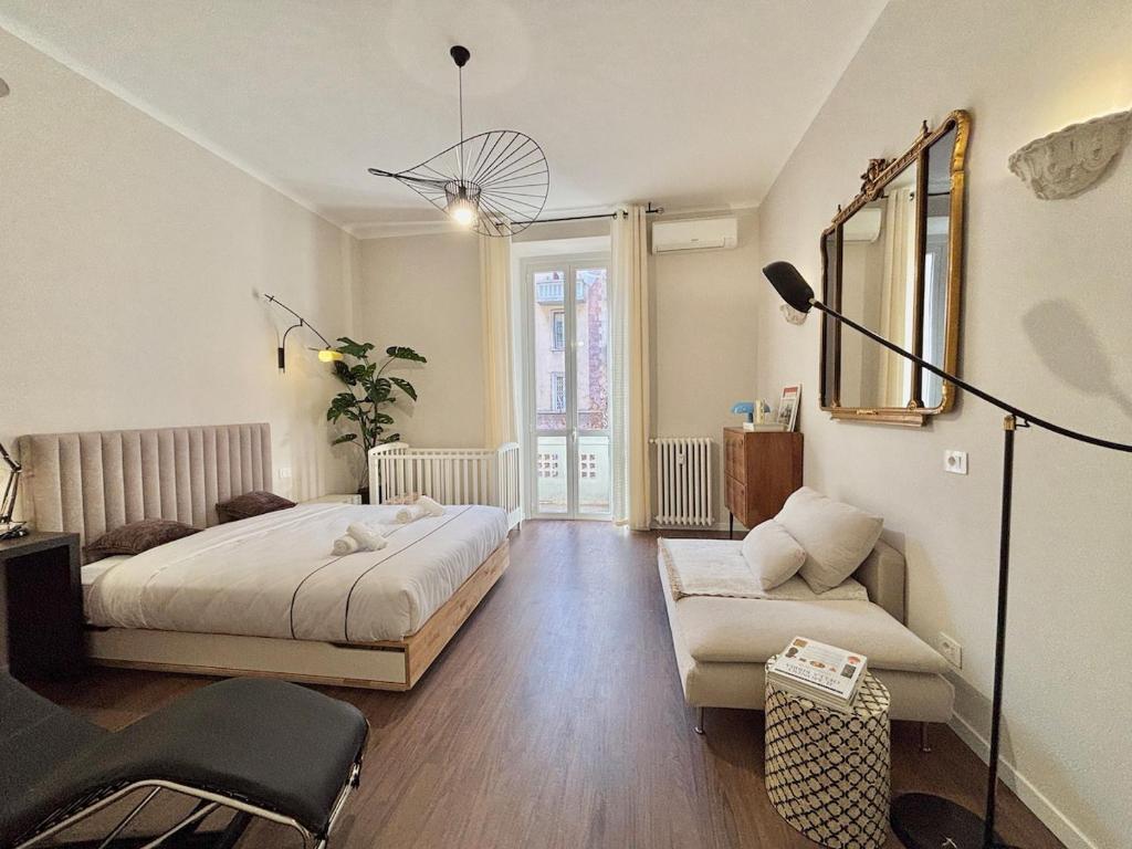 CASAQUA Designer apartment, entire home, 2 bathrooms, for families, groups