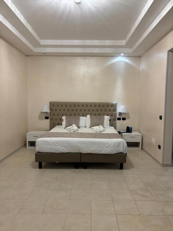Hotel Donna Crescenza - Double Room - Disability Access