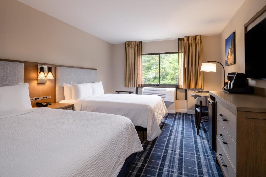 Holiday Inn Bar Harbor Regency Hotel by IHG photo