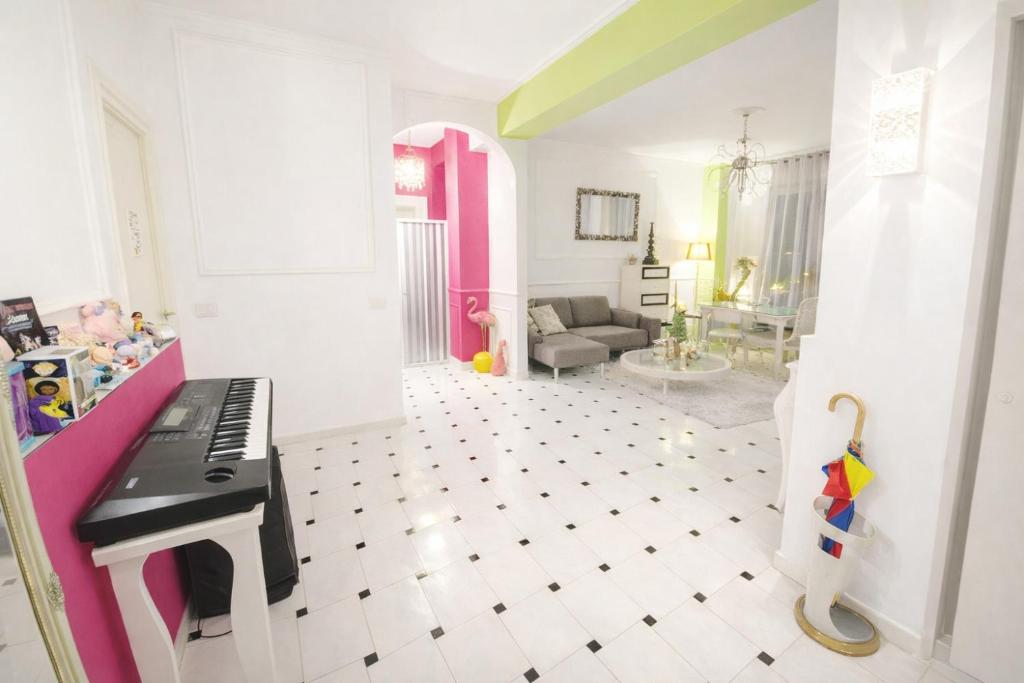 POP ART ROOM Bnb 10 min from DUOMO