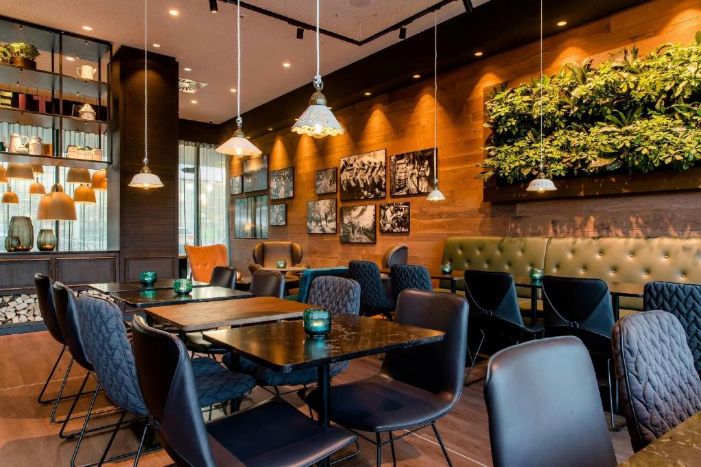 Motel One Salzburg-Süd - 10