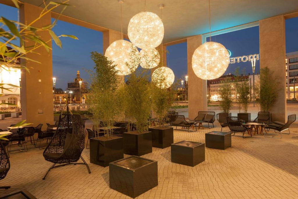Motel One Dresden am Zwinger - 19