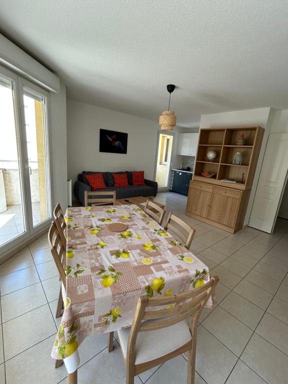 MENTON # MONACO - 3 Rooms - 6 Guests - renovated and fully equipped