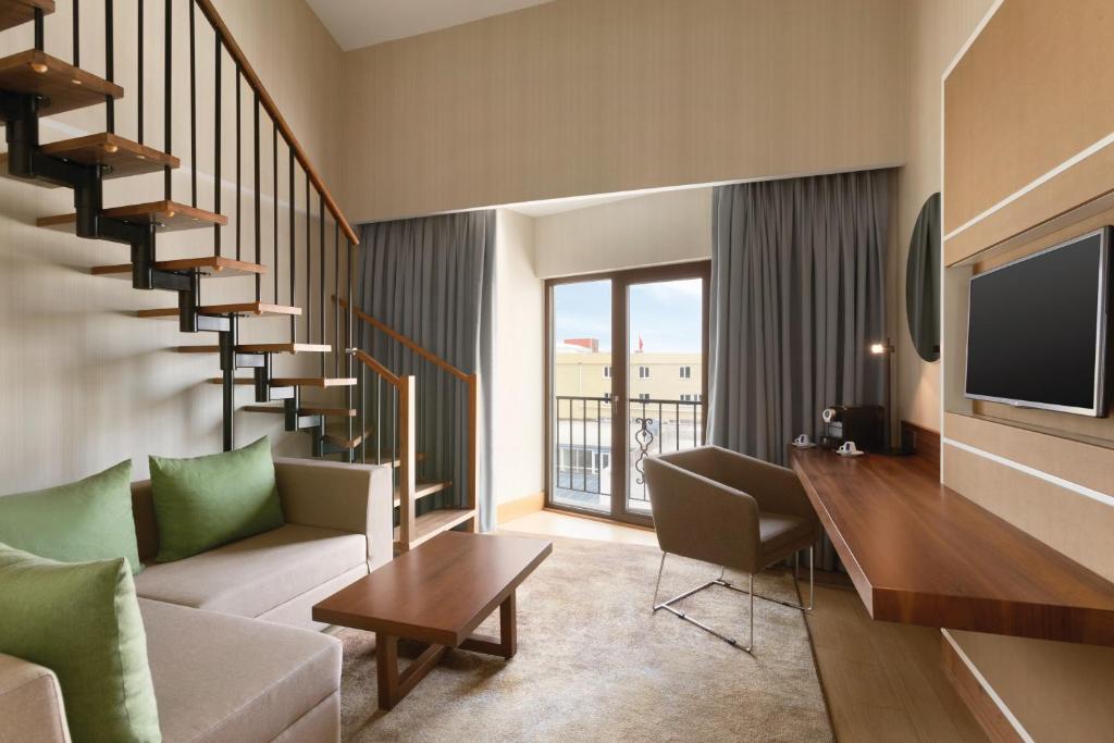 Ramada by Wyndham Istanbul Florya - King Suite
