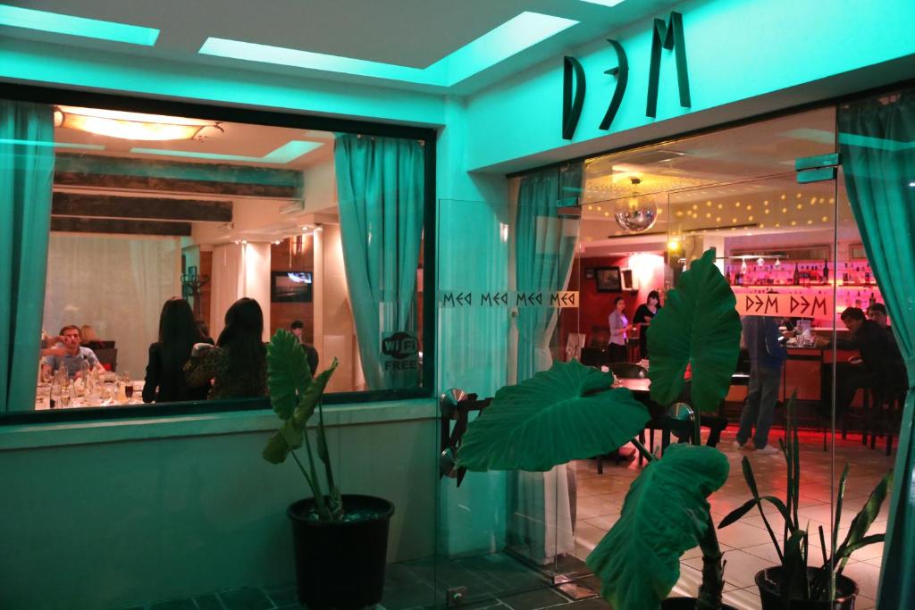 Hosté ubytování DEM Hotel