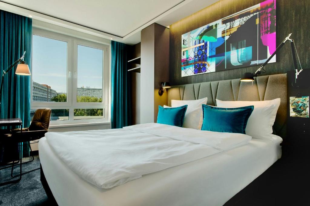 Motel One Berlin-Hackescher Markt - 4