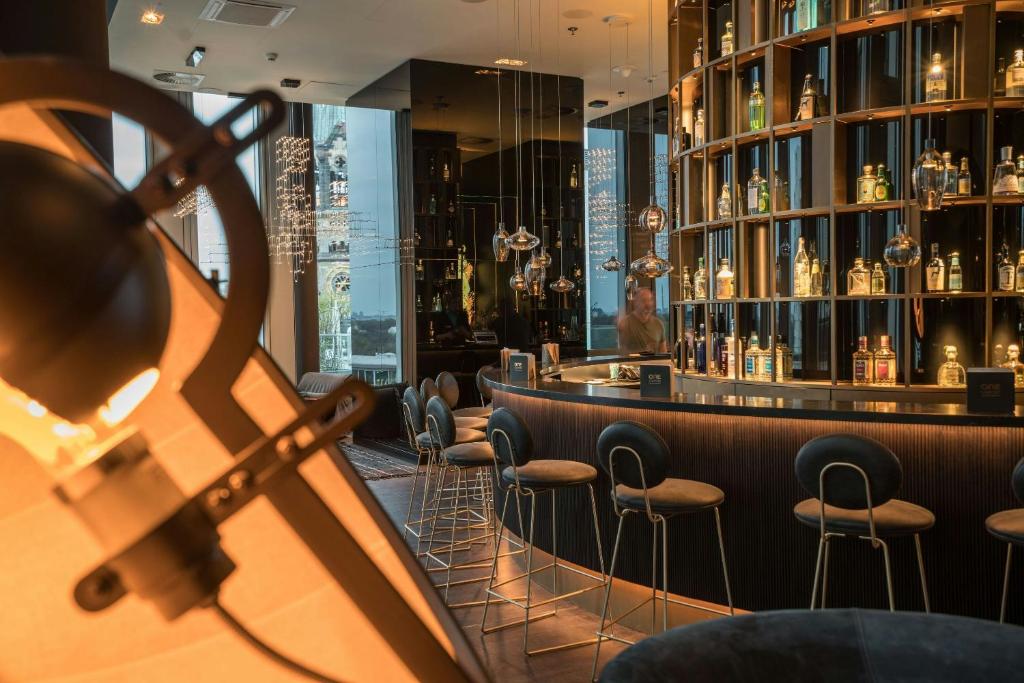 Motel One Berlin-Upper West - 17